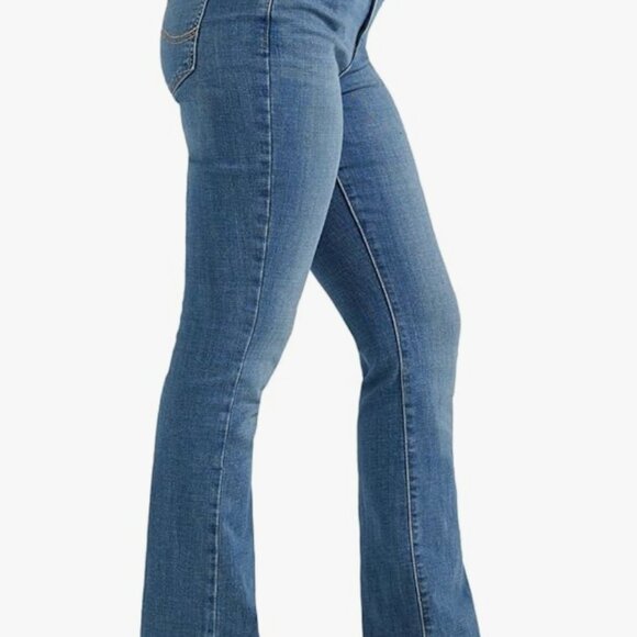 EUC Lee Women's Ultra Lux Comfort Flex Motion Bootcut Jean - 28/ size 4 short - Picture 2 of 9